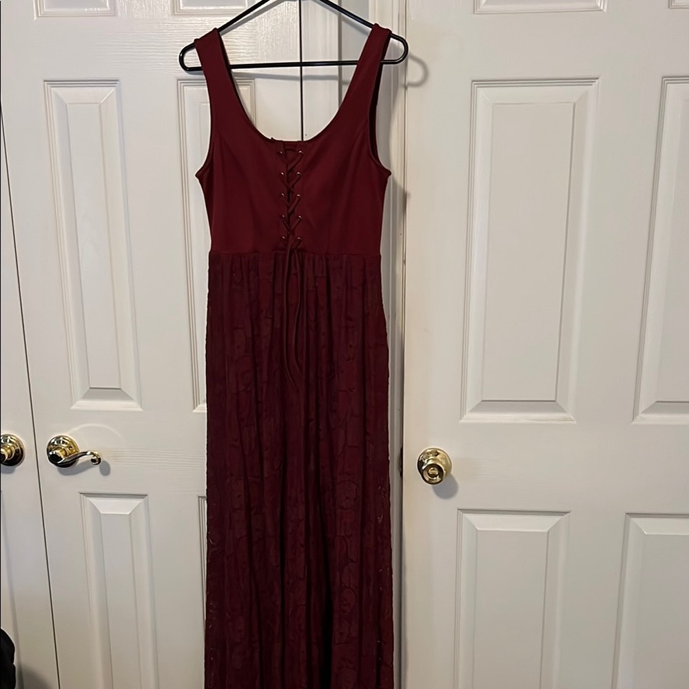 Hot Topic’s Burgundy Skulls Lace-Up Maxi Dress